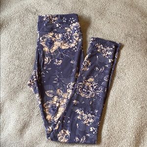 2/$18 🎉 LuLaRoe OS Leggings